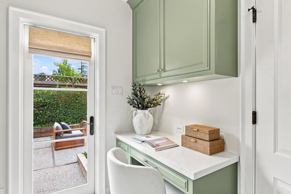 25 Ericson Road Property Photo 22