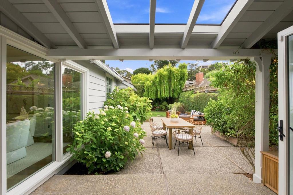 25 Ericson Road Property Photo 37