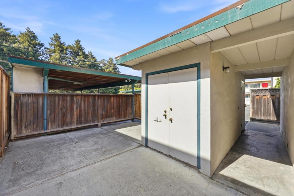 511 Walker Drive Property Photo 16