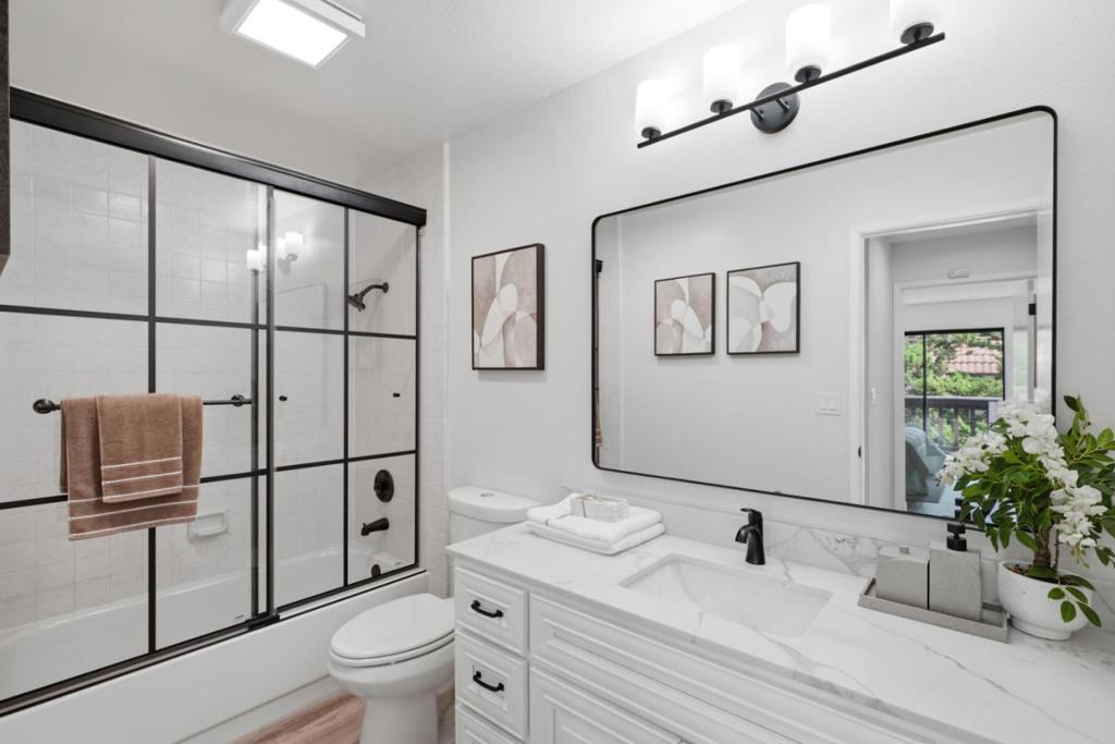 7219 Via Vico Property Photo 16