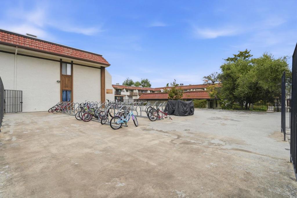 7219 Via Vico Property Photo 39