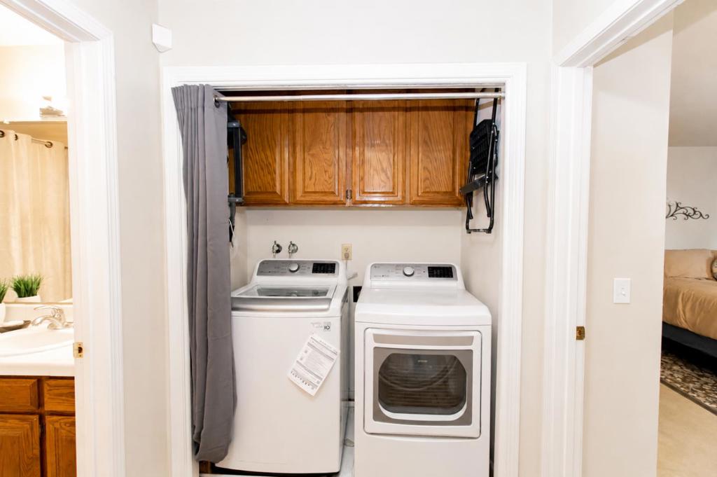 25912 Hayward Boulevard 215 Property Photo 8