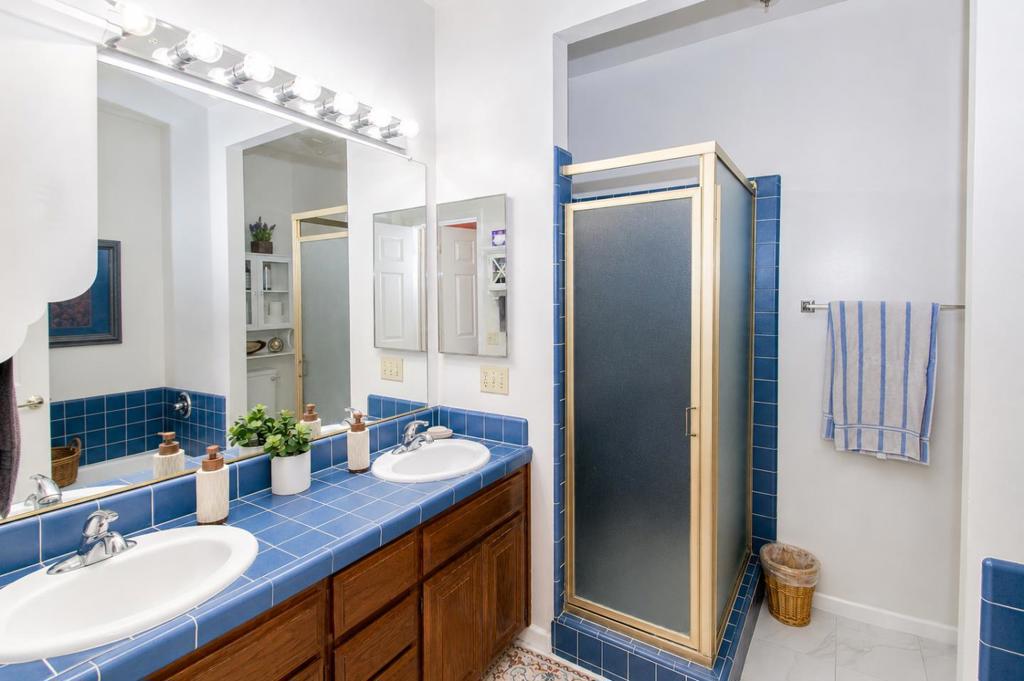 25912 Hayward Boulevard 215 Property Photo 17