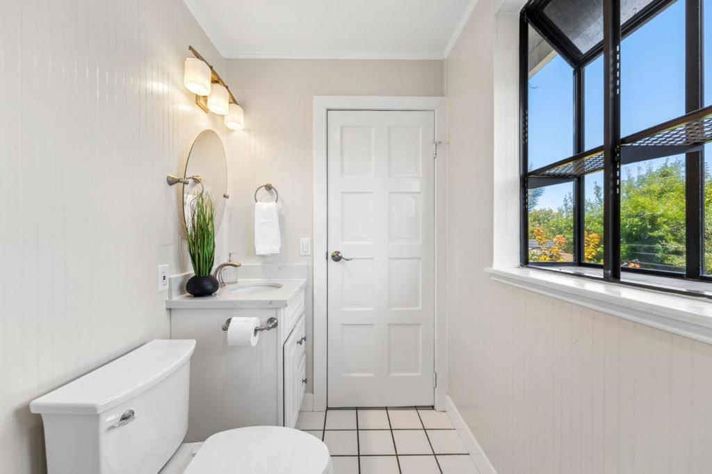 5432 Escover Lane Property Photo 60