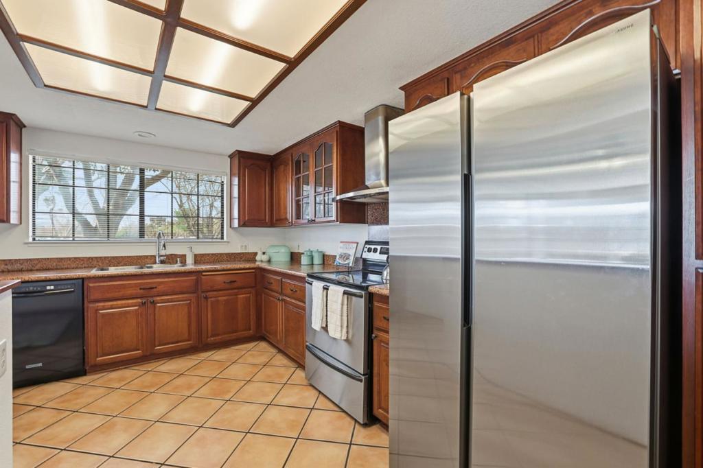 3241 Heather Ridge Court Property Photo 8