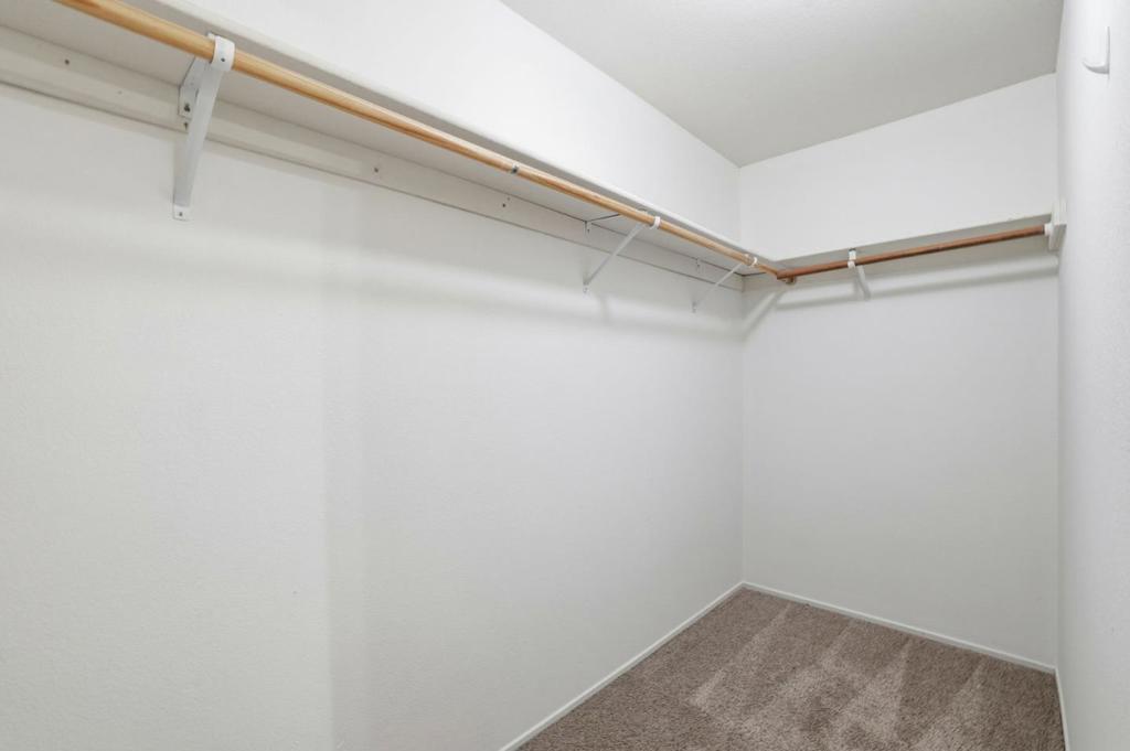 3241 Heather Ridge Court Property Photo 13