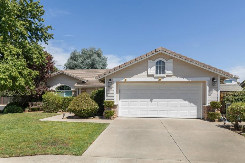 2671 Dennis Avenue Property Photo