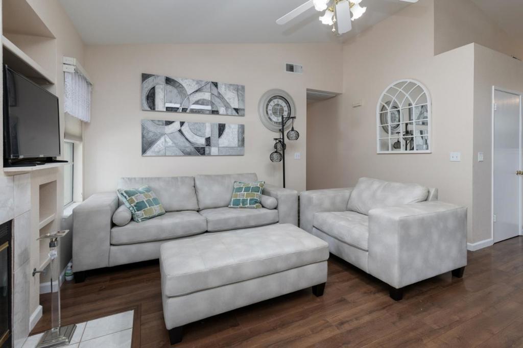 2671 Dennis Avenue Property Photo 14