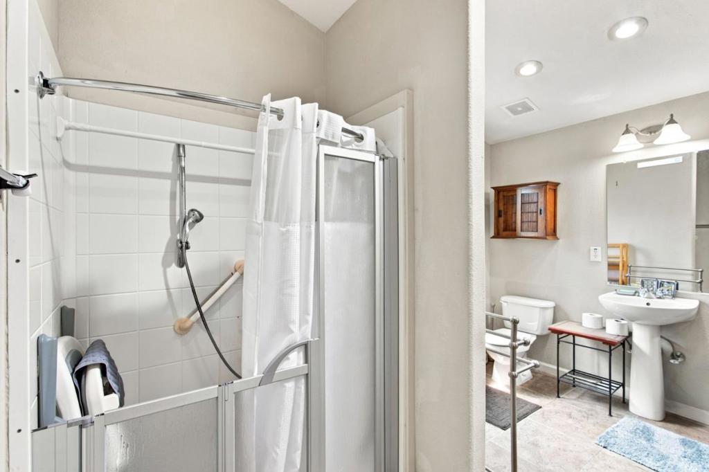 60 Wilson Way 18 Property Photo 22