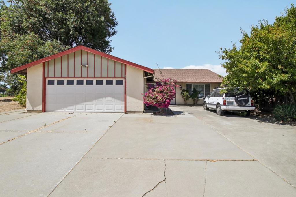 4967 Avenida De Angelina Property Photo 2