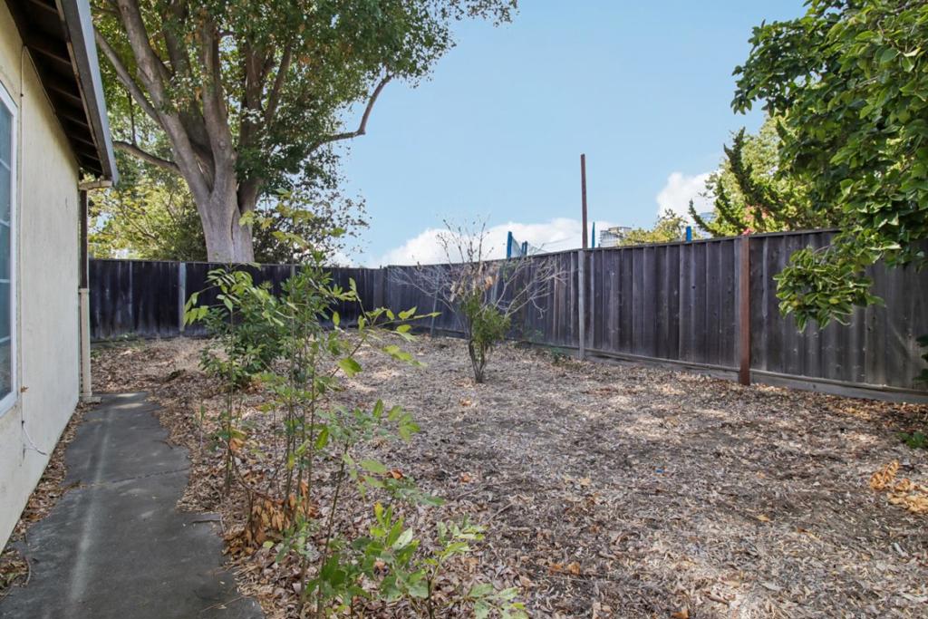 4967 Avenida De Angelina Property Photo 25