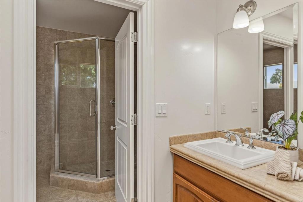 ML82058333 Property Photo 17