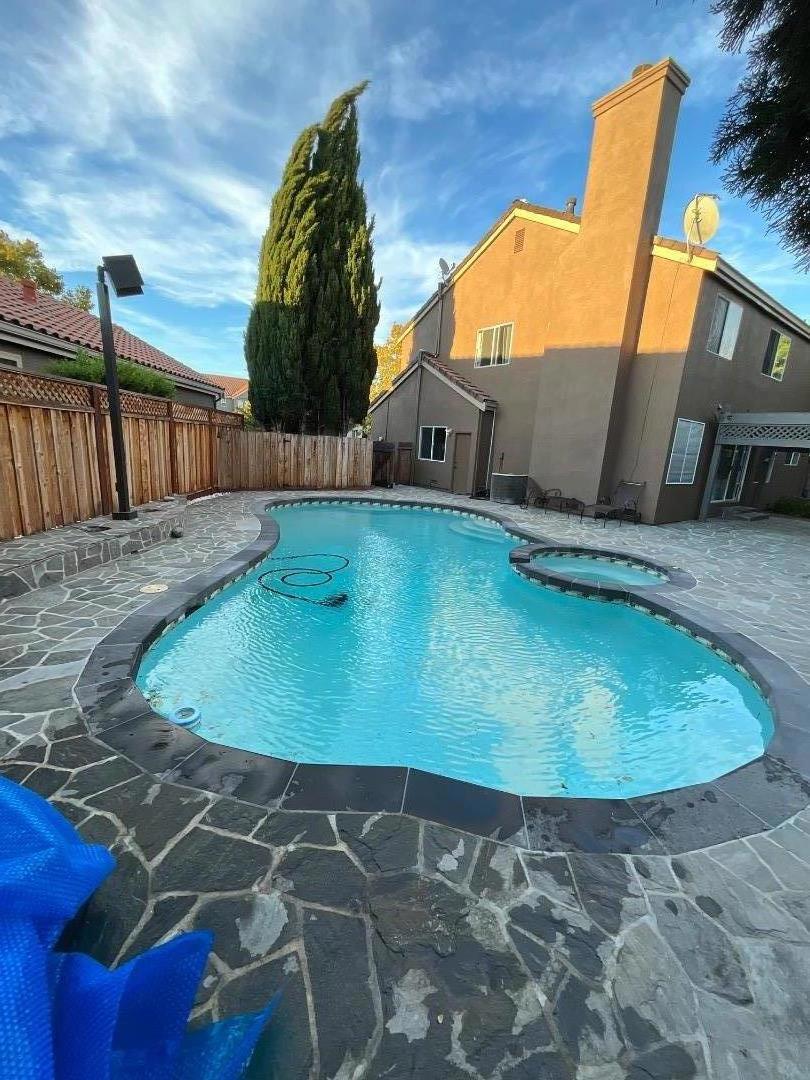 441 Verona Place Property Photo 3