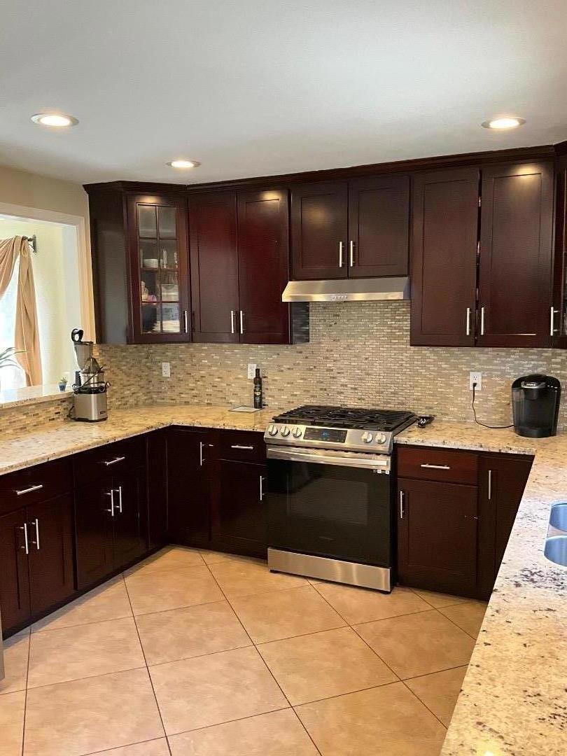 441 Verona Place Property Photo 8