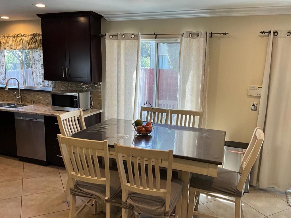 441 Verona Place Property Photo 11