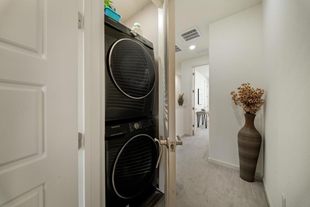493 Snap Dragon Street Property Photo 19