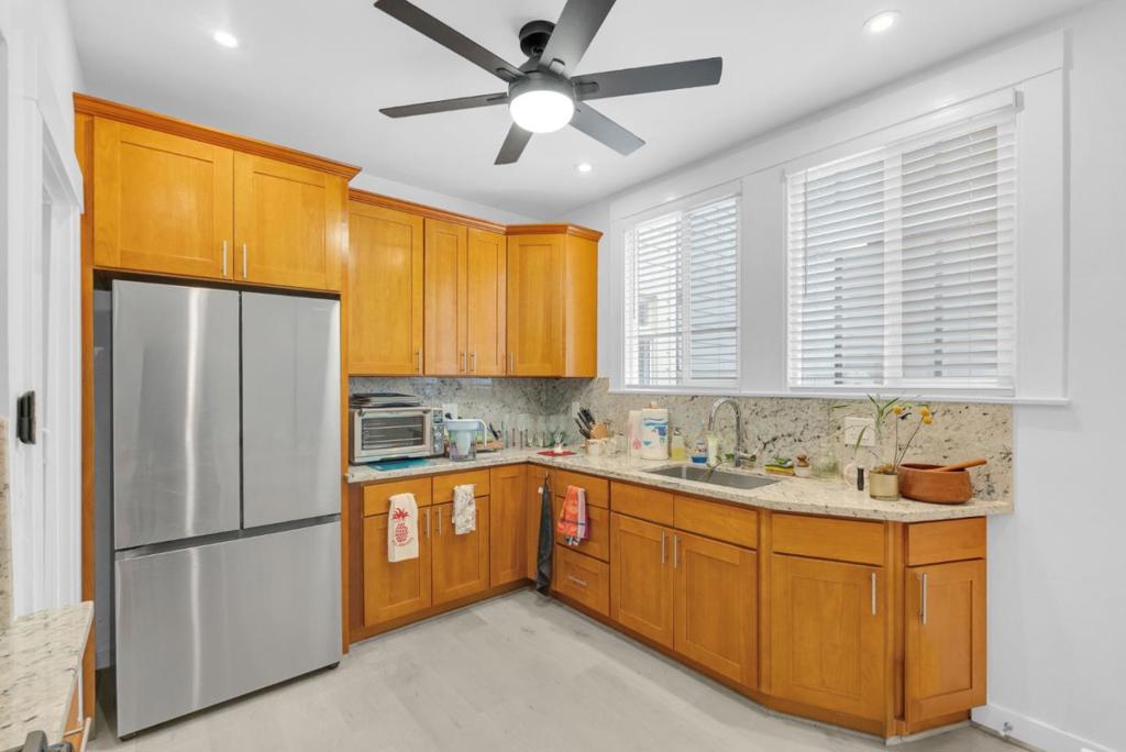 1460 Chestnut Street Property Photo 7
