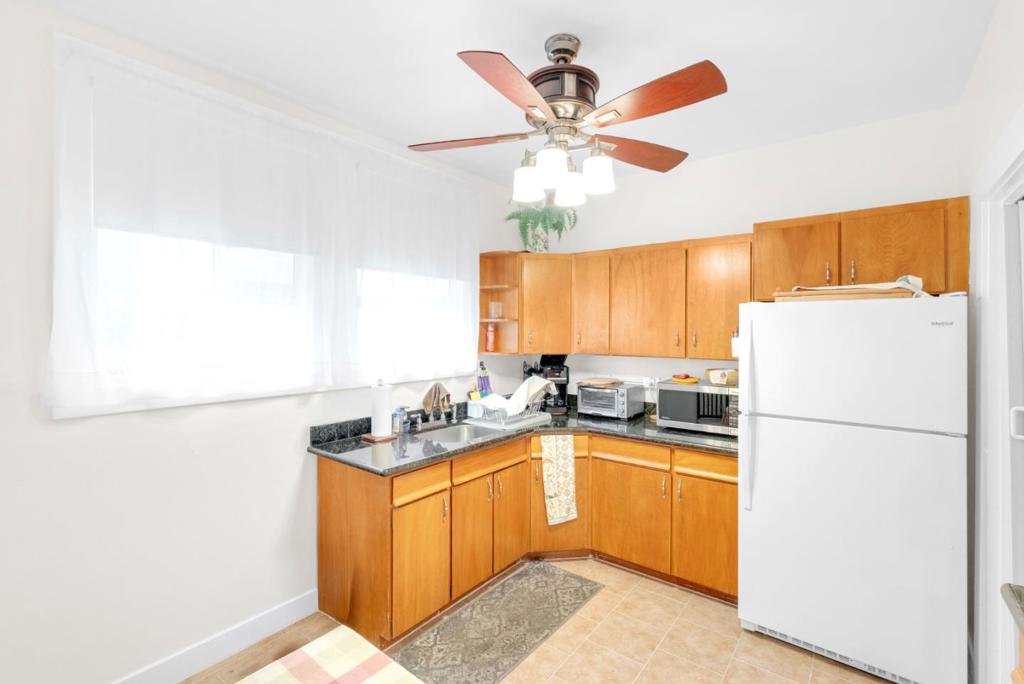 1460 Chestnut Street Property Photo 11
