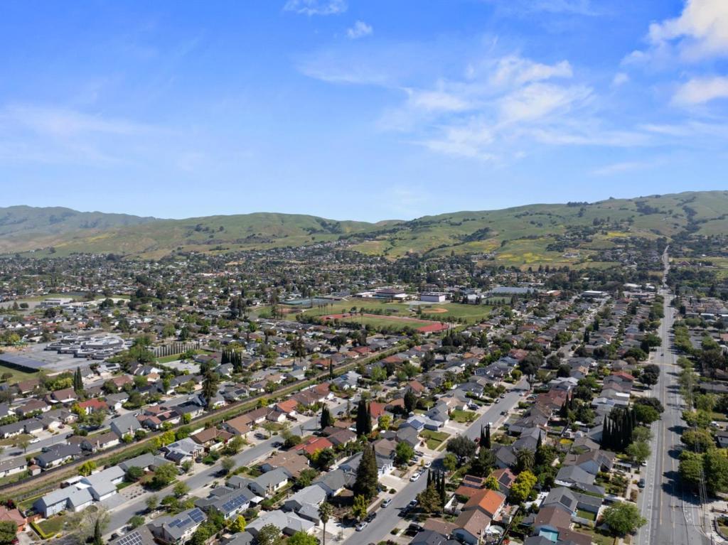 1205 Sierra Village Way Property Photo 42