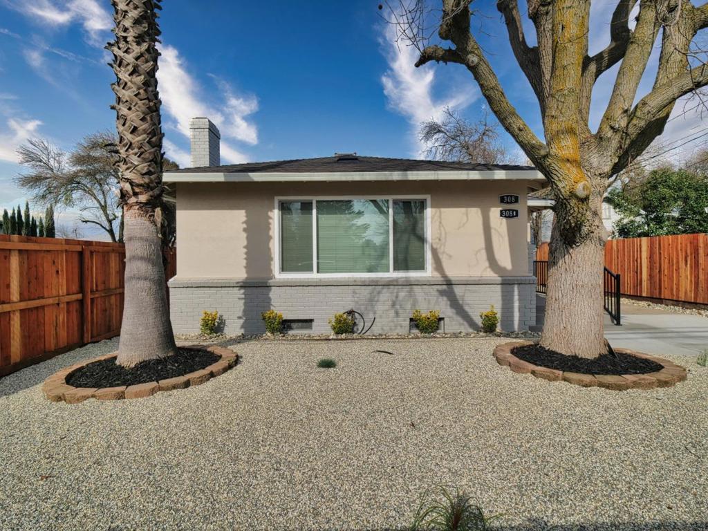 308 6th Street