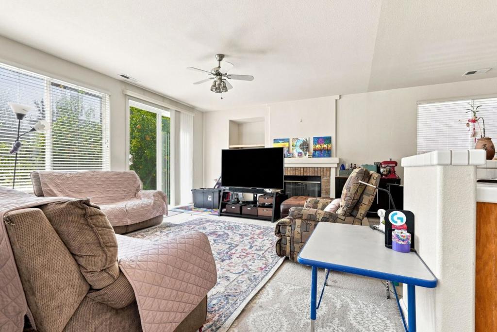 2348 Seacrest Court Property Photo 11