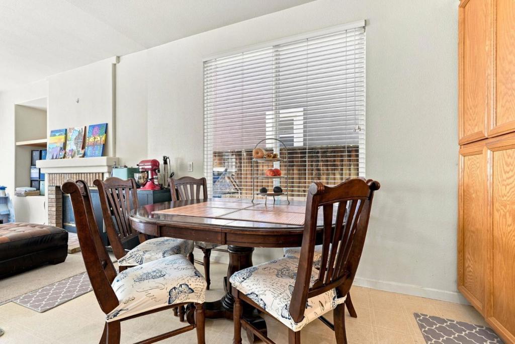 2348 Seacrest Court Property Photo 19