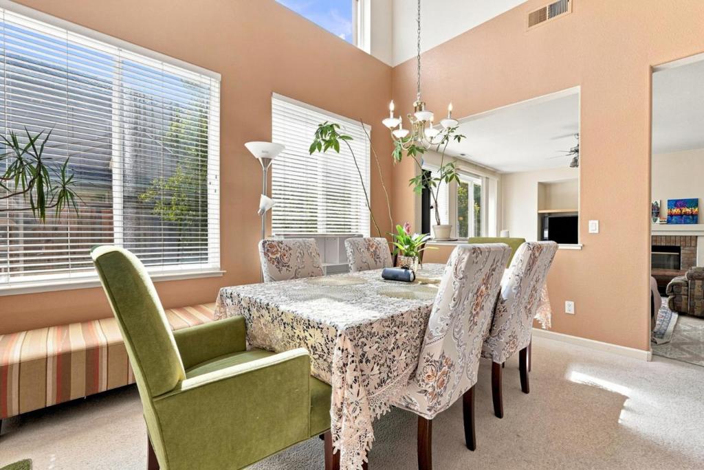 2348 Seacrest Court Property Photo 21