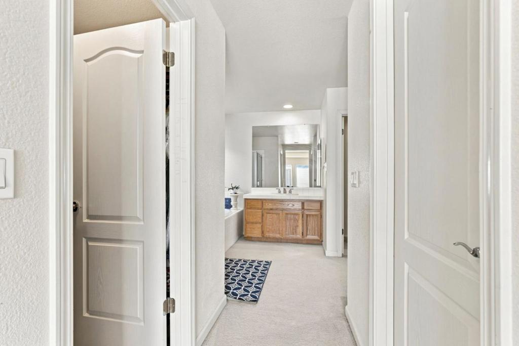 2348 Seacrest Court Property Photo 34