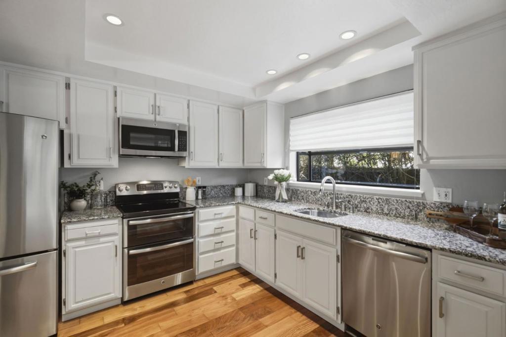 16 Lorton Avenue 3 Property Photo 7