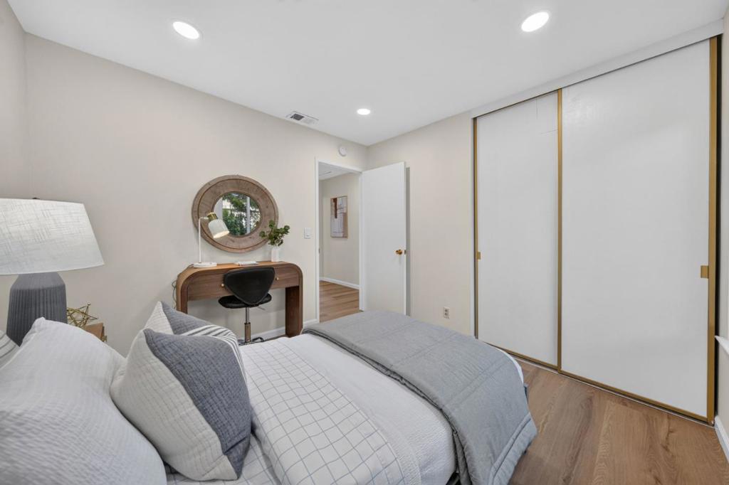 1036 Polk Lane Property Photo 16