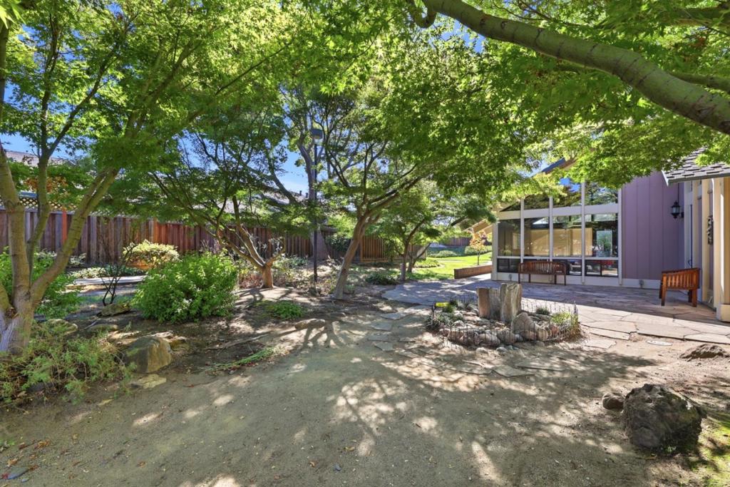 1349 Merrivale West Square Property Photo 40