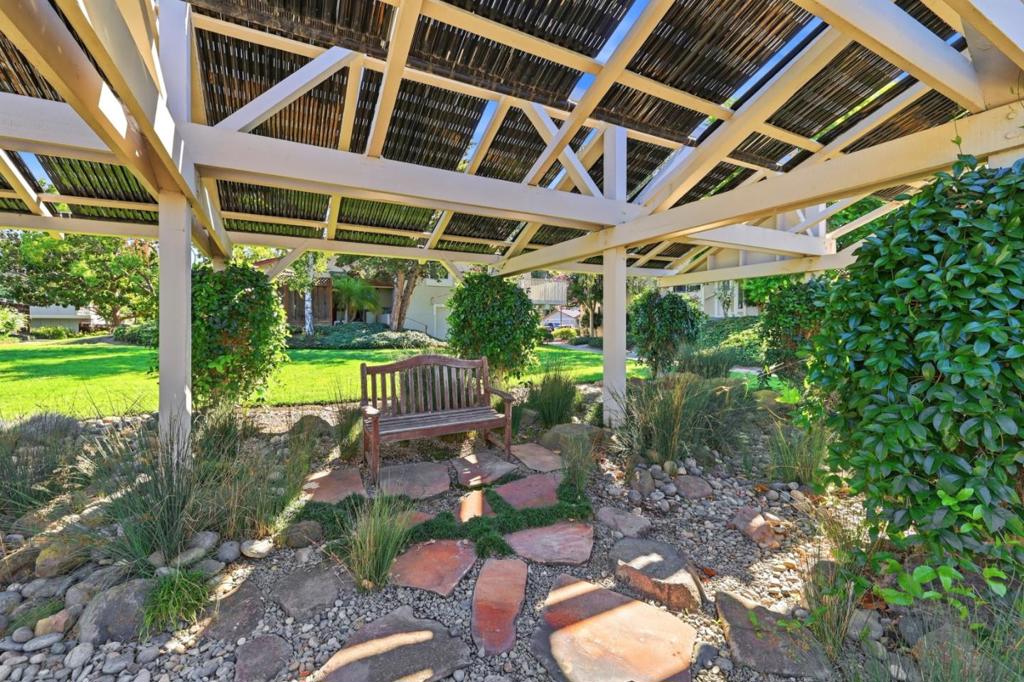1349 Merrivale West Square Property Photo 43
