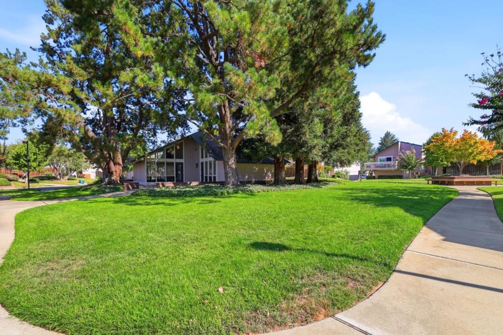 1349 Merrivale West Square Property Photo 44