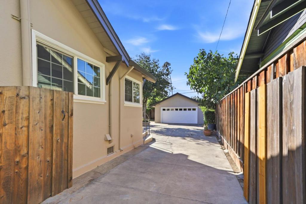 1273 Sierra Avenue Property Photo 30