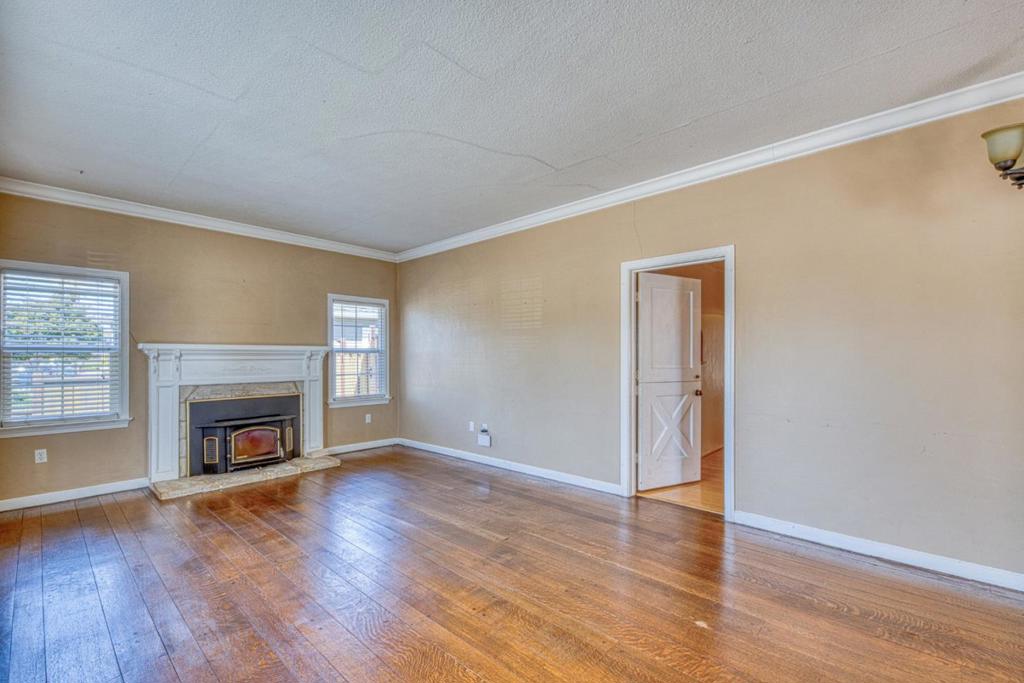345 Homestead Avenue Property Photo 5