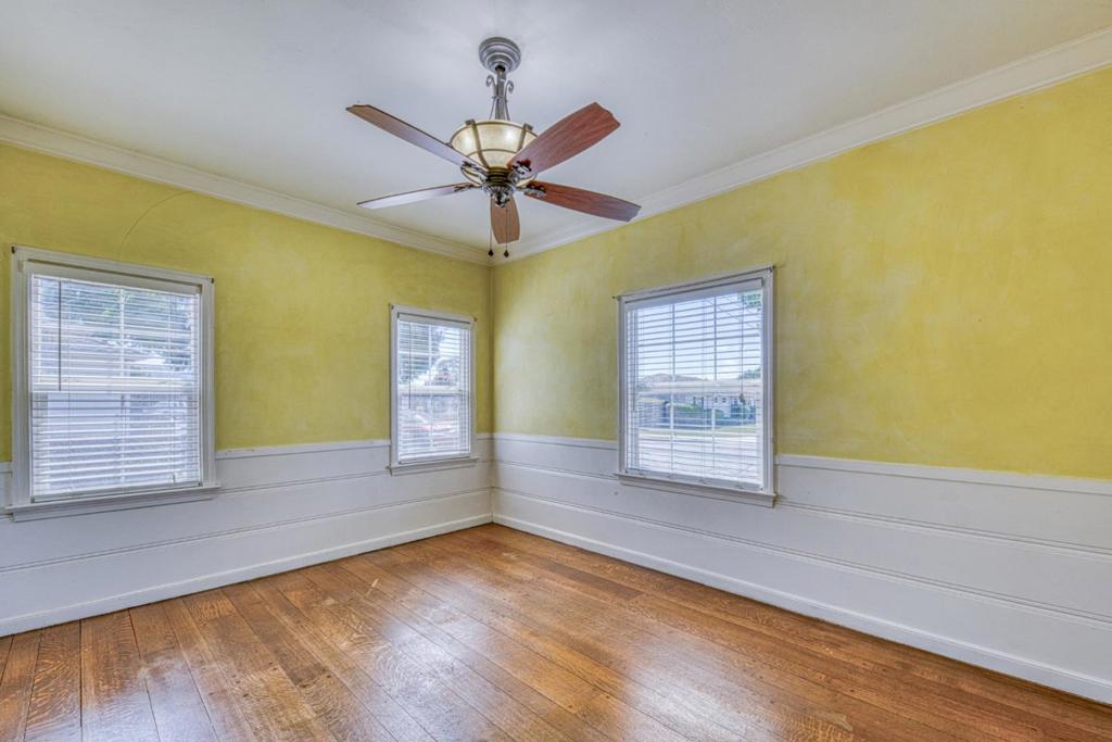 345 Homestead Avenue Property Photo 6