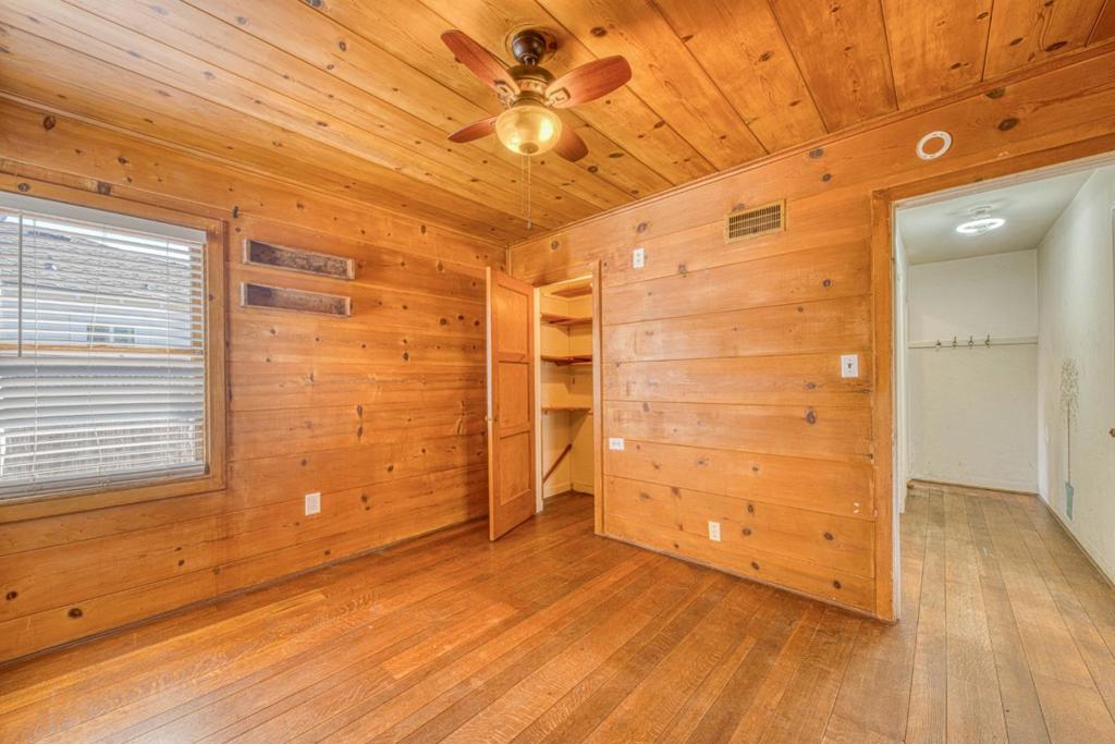 345 Homestead Avenue Property Photo 16