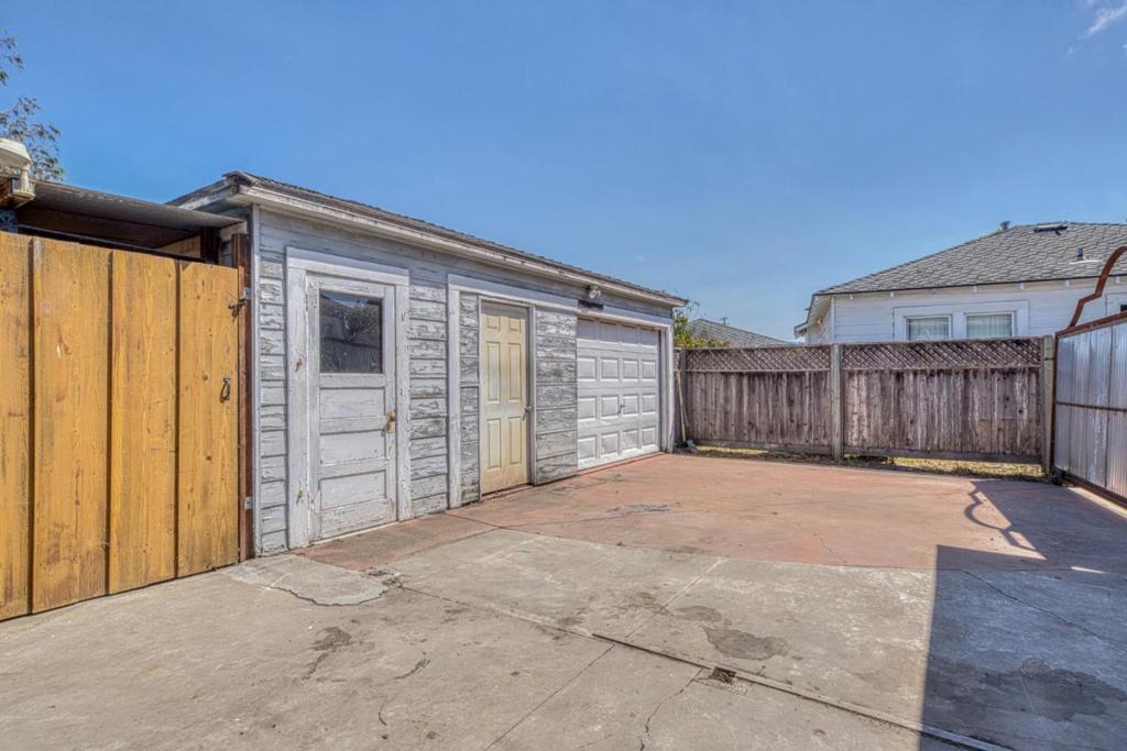 345 Homestead Avenue Property Photo 18