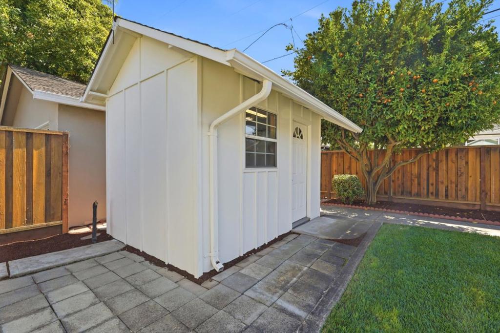 1226 Chapel Drive Property Photo 37
