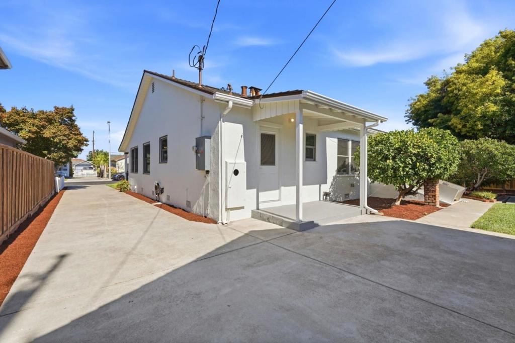 1226 Chapel Drive Property Photo 38