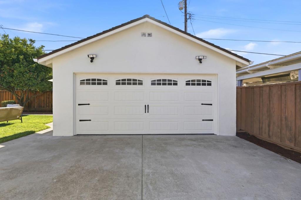 1226 Chapel Drive Property Photo 39