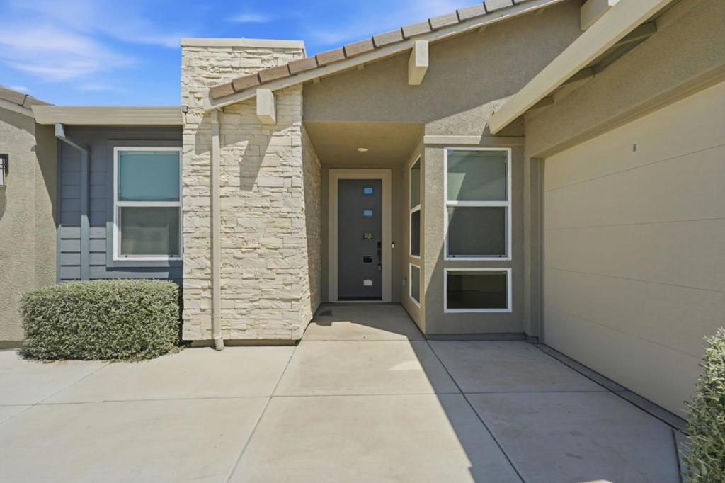 4616 Ian Lane Property Photo 4