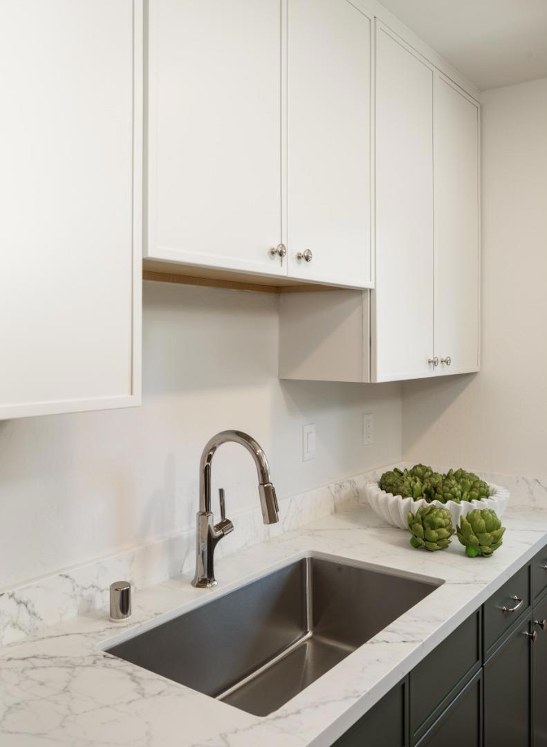 7463 Bollinger Road Property Photo 8