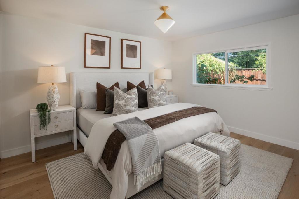 7463 Bollinger Road Property Photo 15