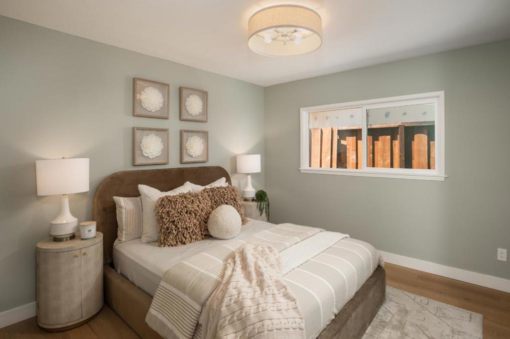 7463 Bollinger Road Property Photo 16