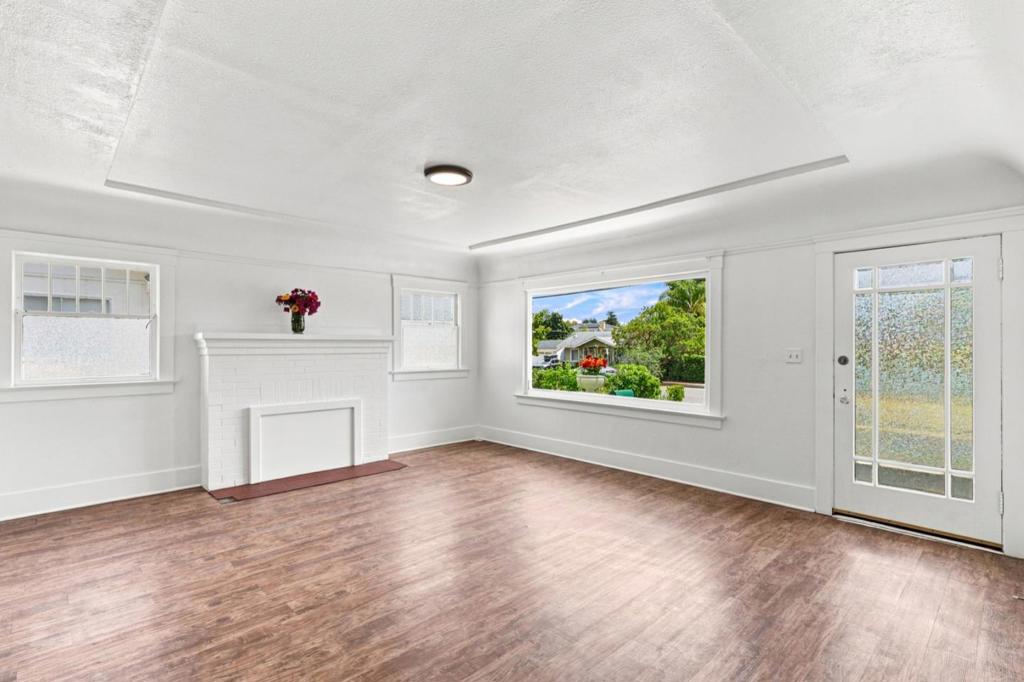 522 King Street Property Photo 7