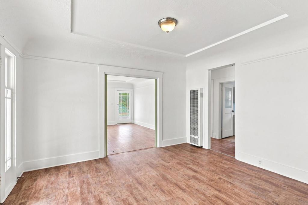 522 King Street Property Photo 11