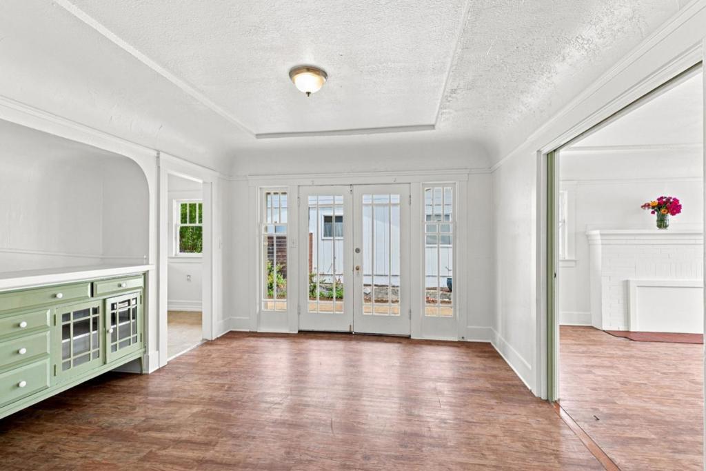 522 King Street Property Photo 17