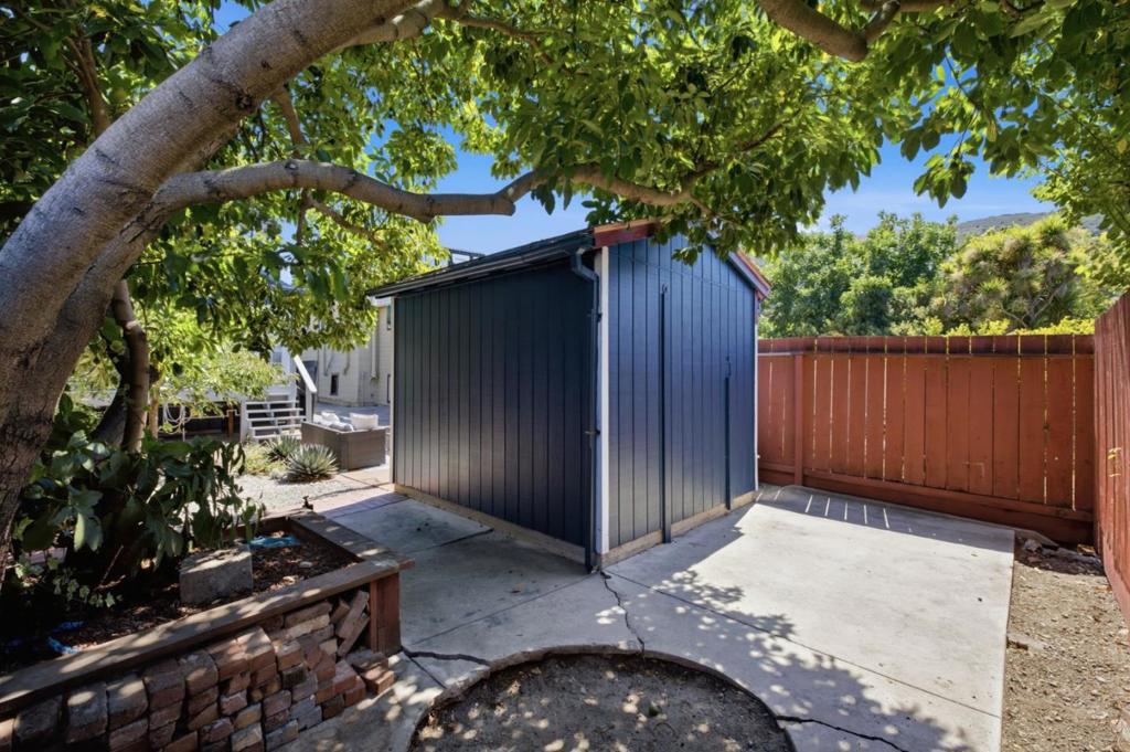 148 Monterey Street Property Photo 40