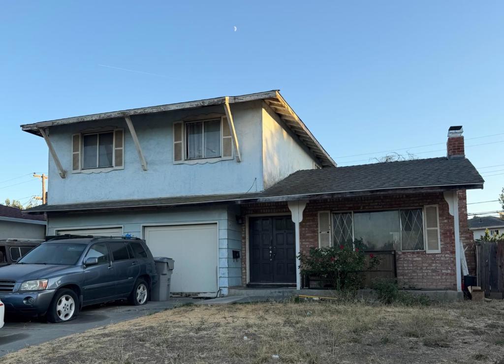 3105 Lone Bluff Way Property Photo 1